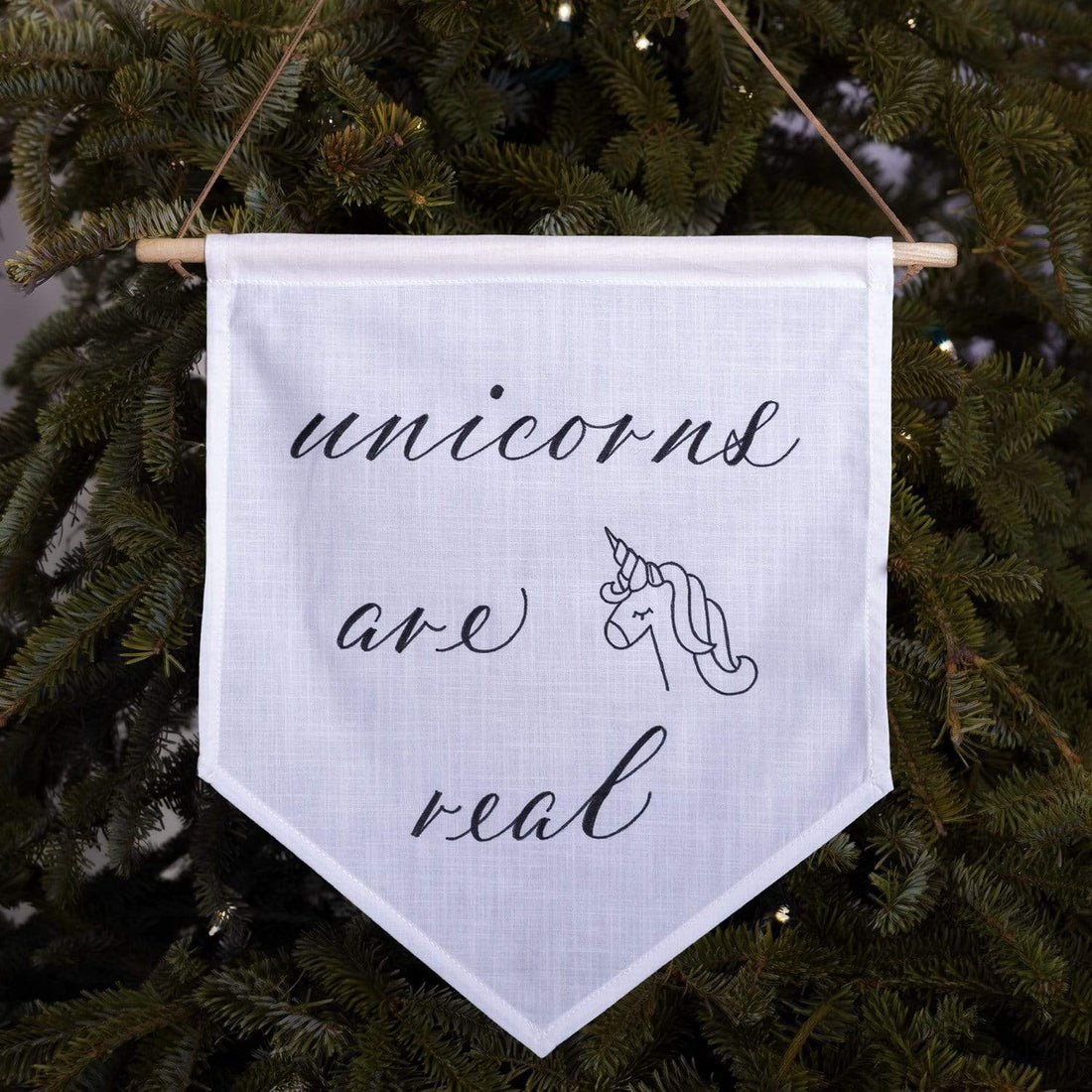 Unicorns are real Linen Banner - Darling Spring