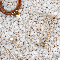 Sand Asymmetric Pearl Earrings - Darling Spring